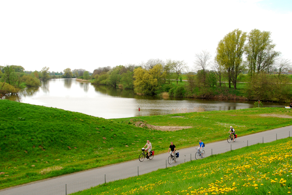 Fahrradrundtour Altes Land Via Blankenese - Andrea Horn & Wyn Hoop Maritim